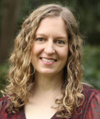 Dr Sarah McGuiness